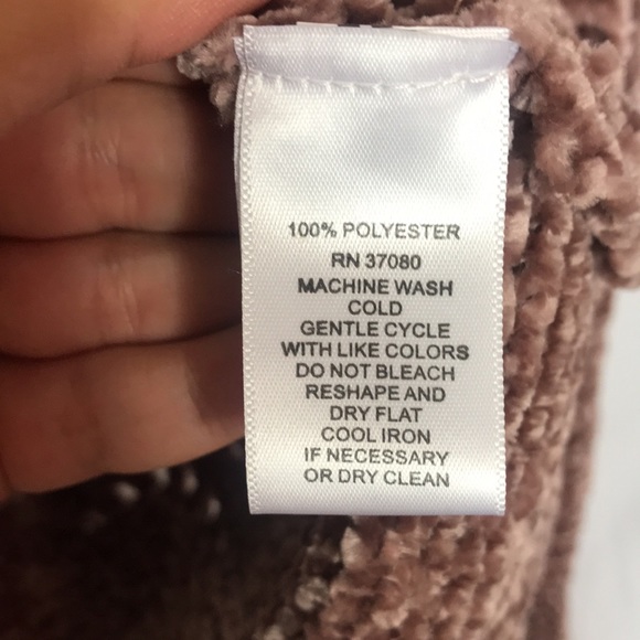 Soft Sweater - Picture 3 of 3